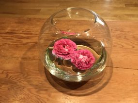 コンランショップ花瓶　バラ